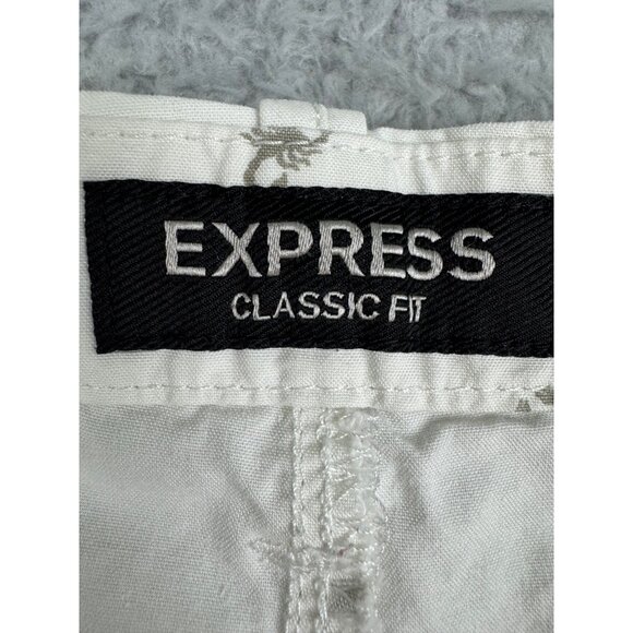 Express Mens 36 White Classic Fit Cotton Shorts W/Gray Scorpion Print - PreOwned - Picture 7 of 13
